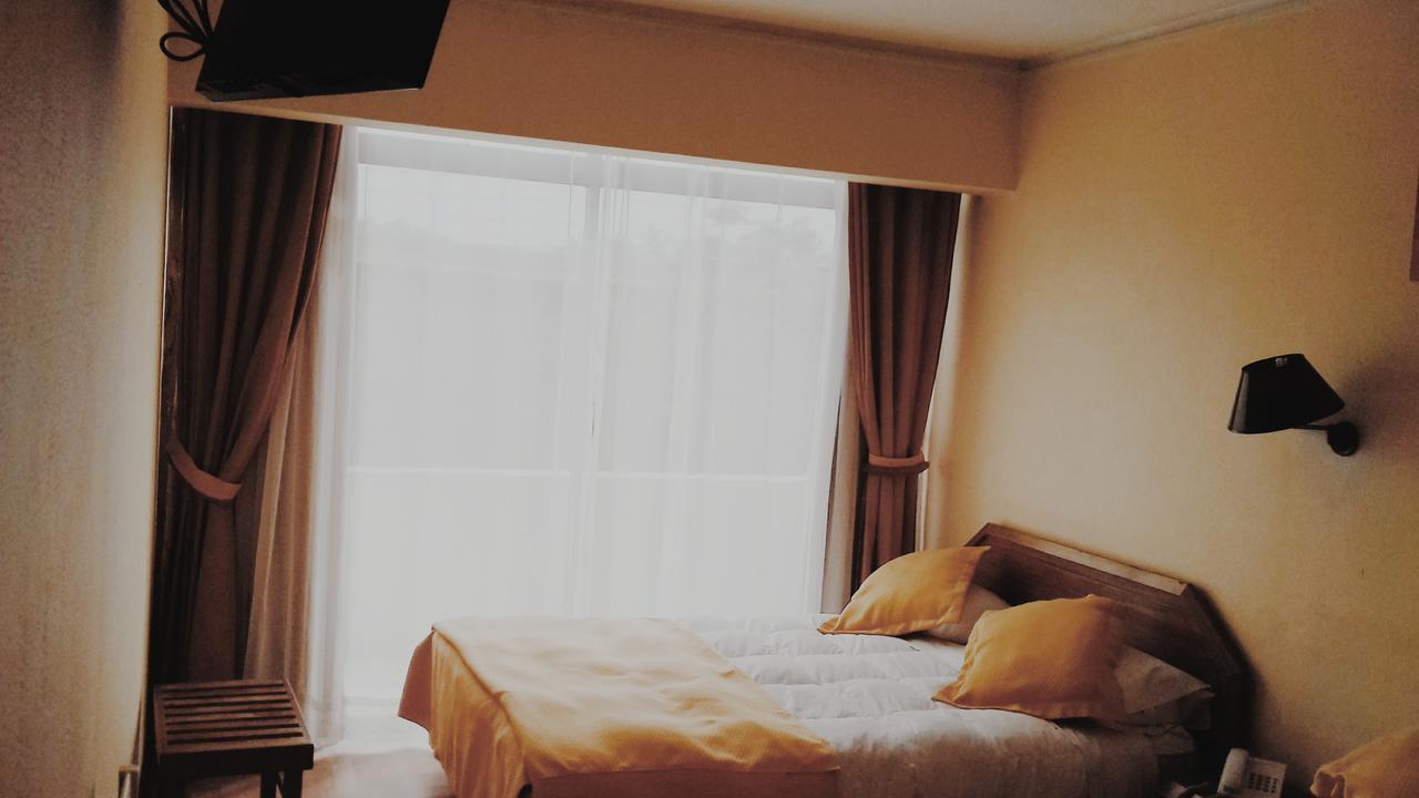 Hotel Plaza Лос-Андес Екстер'єр фото